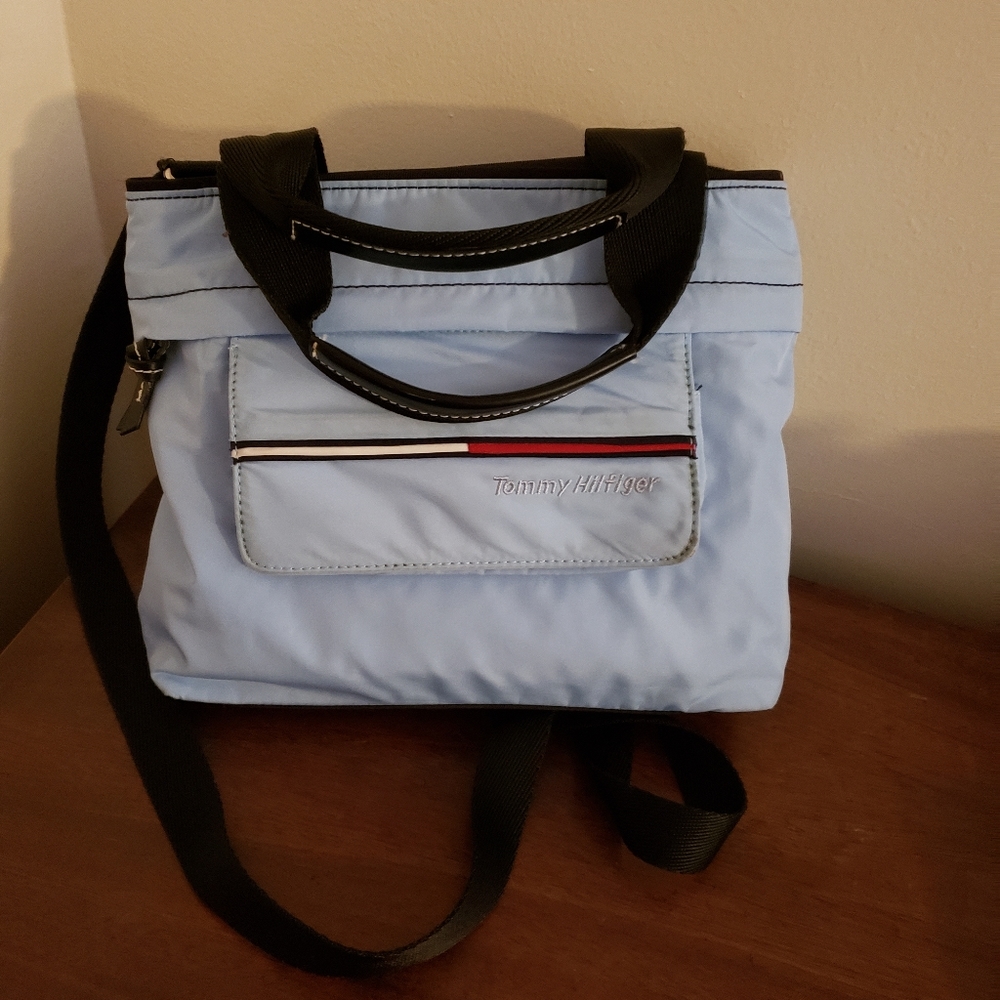 SALE 7 FOR $20 Tommy Hilfiger Crossbody Purse - Picture 1 of 6